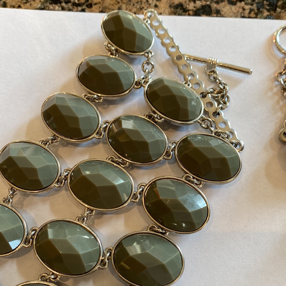 Beautiful Gray And Silver Statement Necklace! - image 4